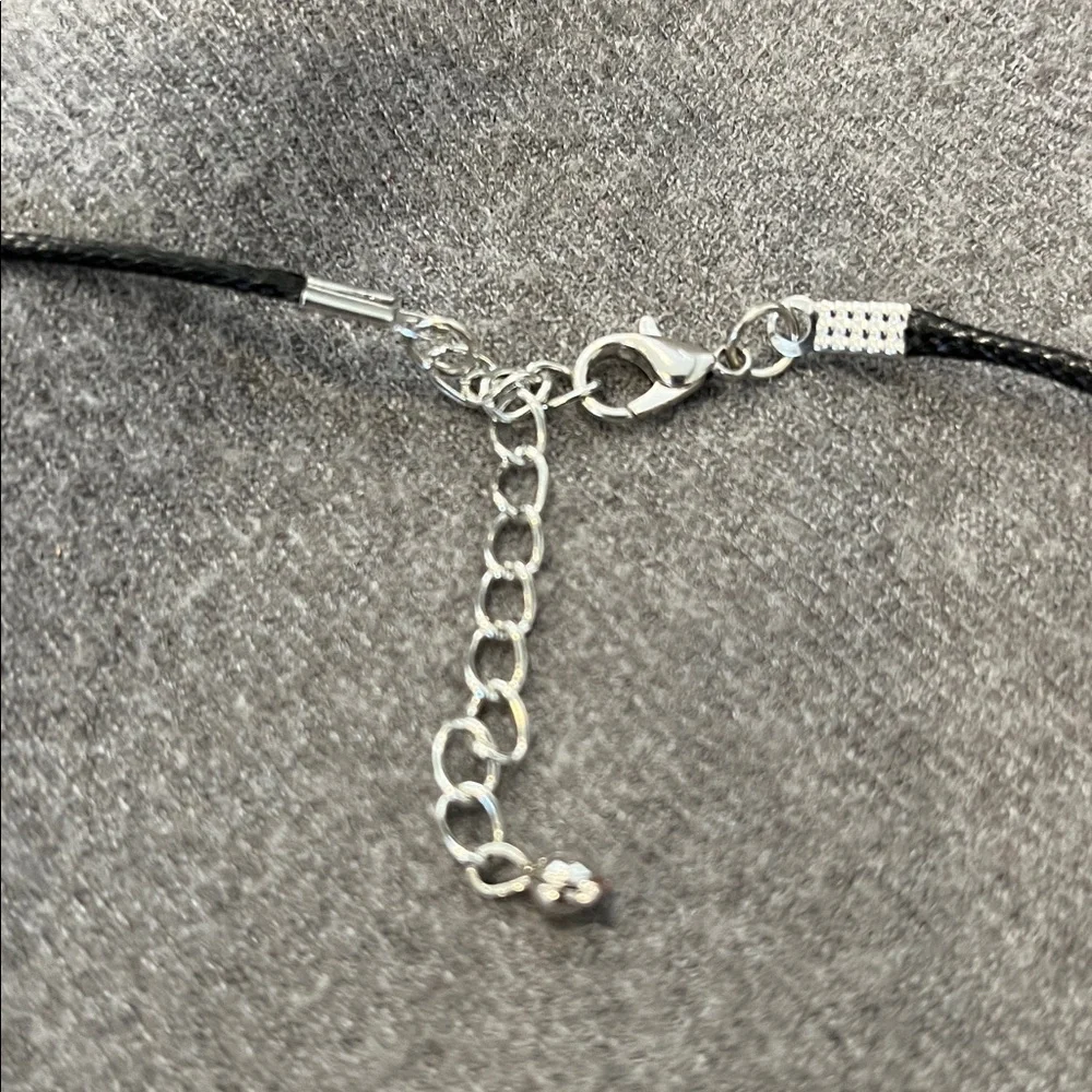 ๐ป3/$15 Silvertone Inlaid Shell Pendant with Shell Earring Set - Picture 7 of 7